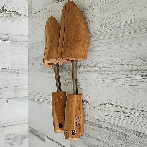 Chernin's wood shoe trees Size 9 - Picture 3 of 7